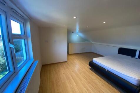 Flat C attic bedroom