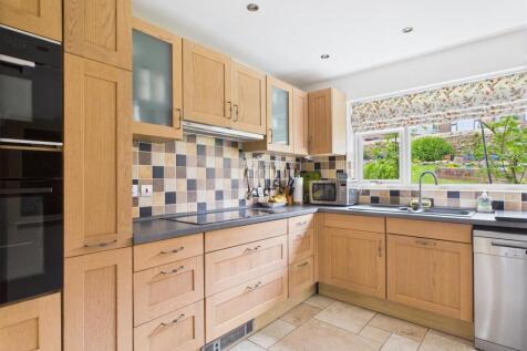 Fitted Kitchen