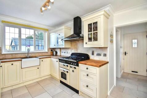 Fitted Kitchen