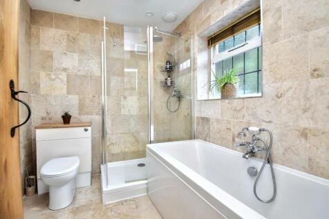 Fitted Four-Piece Bathroom