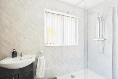 Bathroom/Shower Room