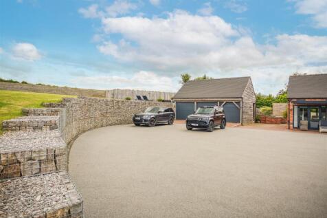 Triple Garage