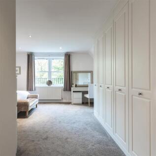Spacious Master Bedroom