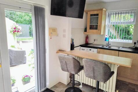Open Plan Living/Dining/Kitchen