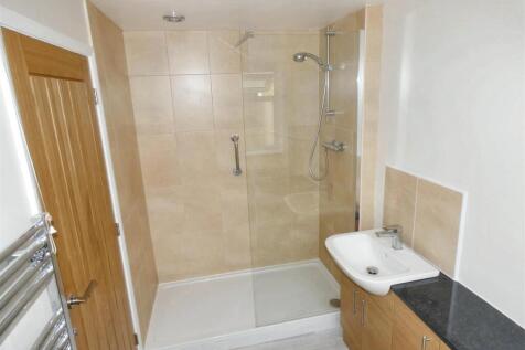 Shower Room.jpeg