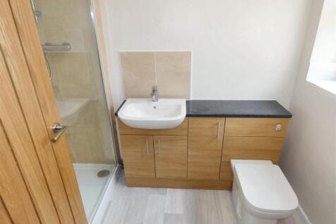 Shower Room Toilet Area.jpeg