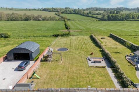 The Granary View To Rear
