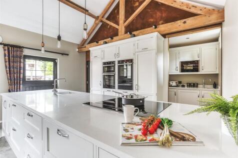 Quality Handcrafted Kitchen