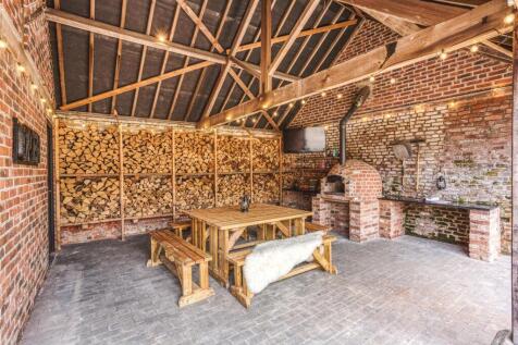 Pizza Barn
