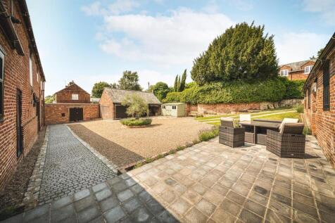 Private Courtyard Garden