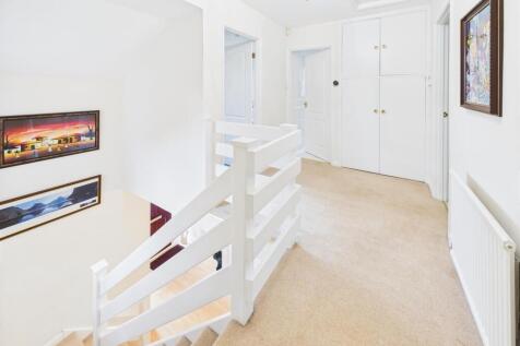 Incredibly Spacious Landing Area