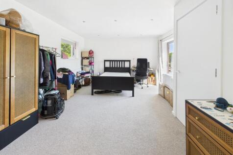 Large Bedroom