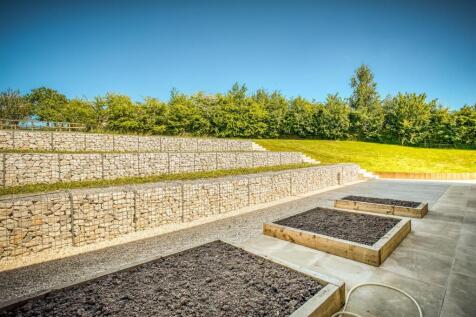 Sunny Landscaped Gardens
