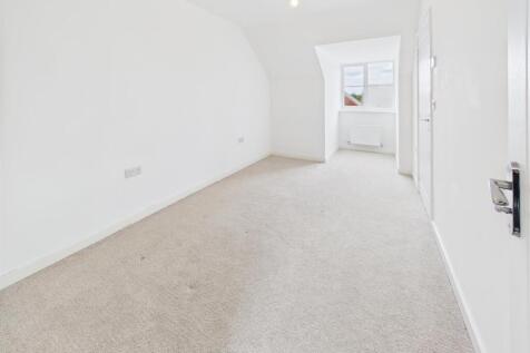 Master Bedroom With En-Suite