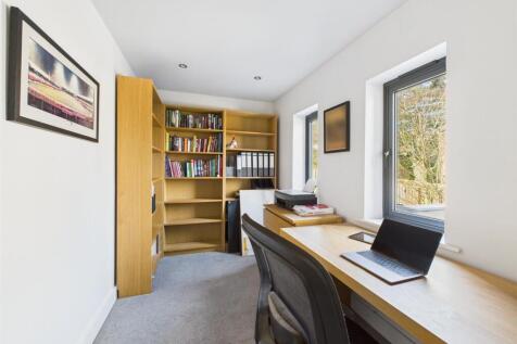 Bedroom Five / Office