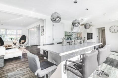 Living Kitchen/Dining/Family Room