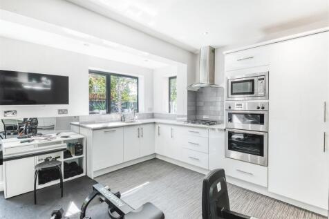 Studio/Kitchen