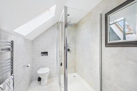 Family Shower Room