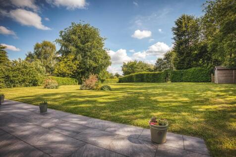 Large Porcelain Sun Terrace