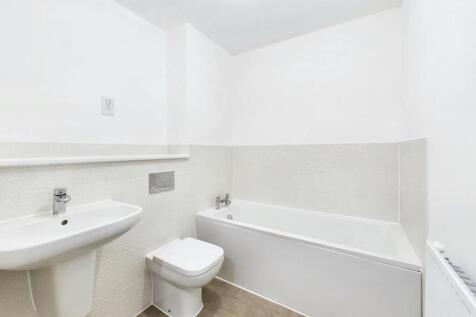 Family Bathroom.jpeg