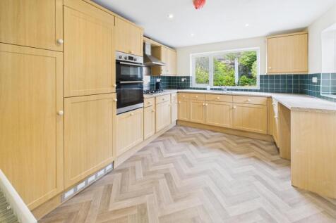 Large Kitchen