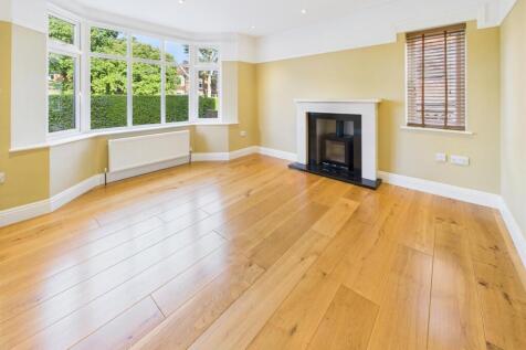Stunning Spacious Reception Room/ Snug