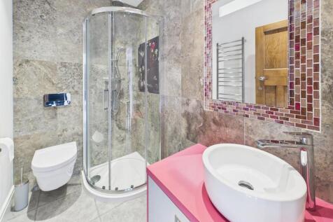Additional Shower Room