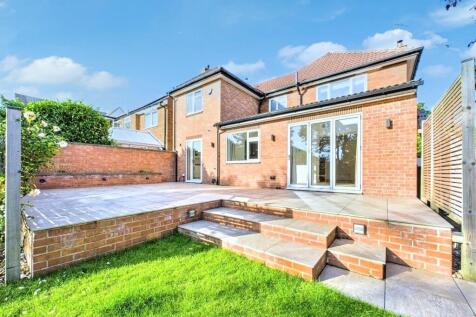 Newark House Patio Area.jpg