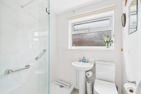 Shower Room/Bathroom
