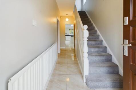 Spacious Hallway.jpg