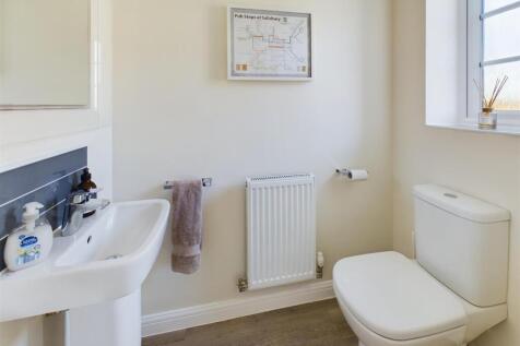 Fitted Guest Cloakroom