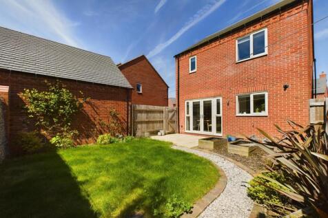 Enclosed Rear Garden