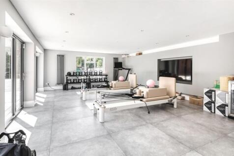Sitting Room/Triple Garage
