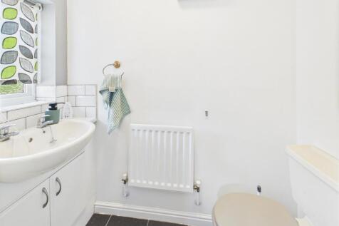Ground Floor WC Cloackroom