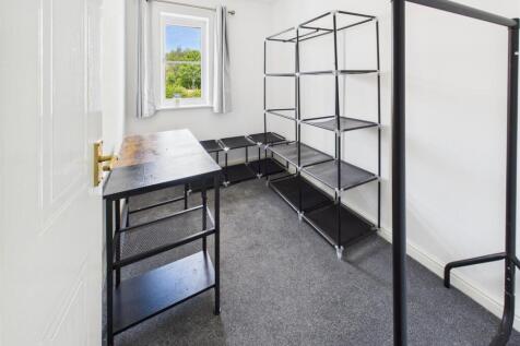 Bedroom 3 Dressing Room