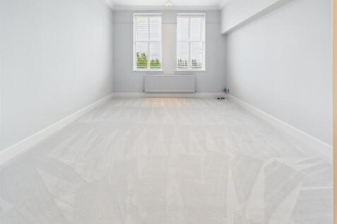 Large Living Area