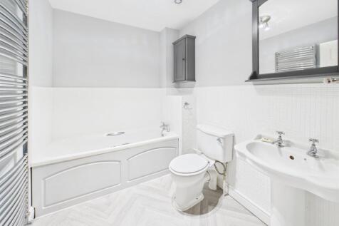 Large Family Bathroom
