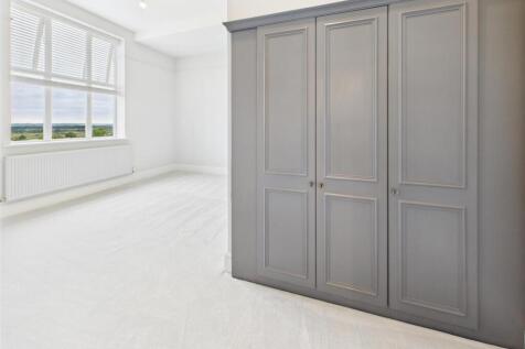 In-Built Wardrobes