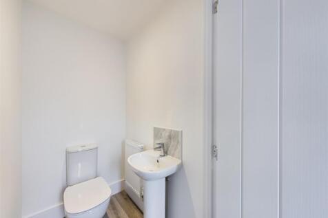 Cloakroom/WC