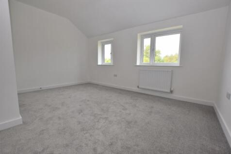 Spacious Bedroom