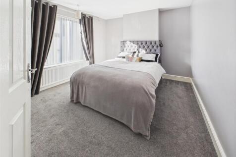 Large Double Bedroom