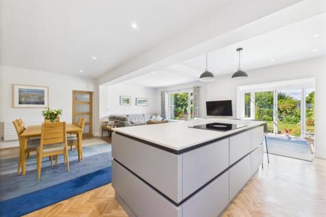 Stunning Open Plan Living Kitchen