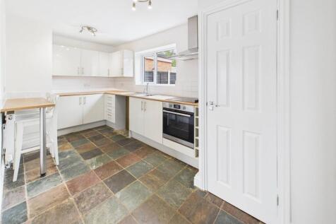 Well Fitted Kitchen With Storage