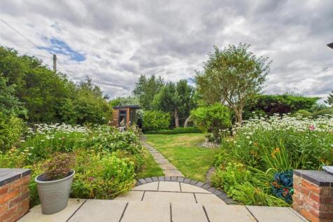 Large Private Garden