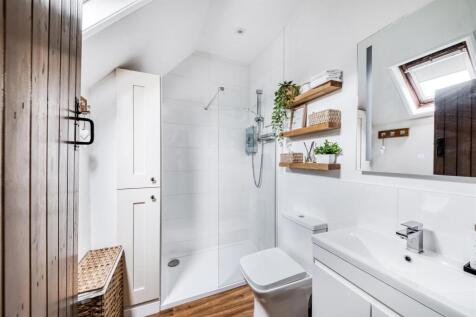 Family Shower Room