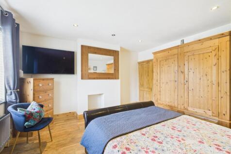 Double Bedroom One