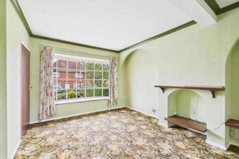 Spacious Lounge