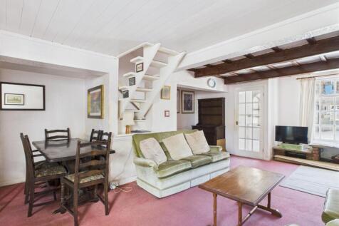 Lounge / Dining Room