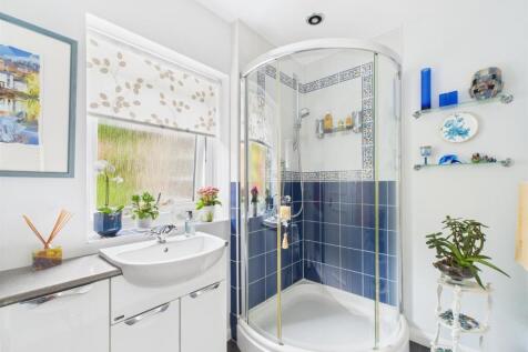 Family Shower Room