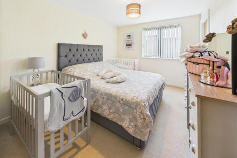 Master Bedroom With En-Suite
